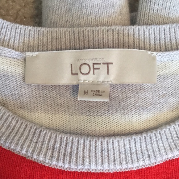 Loft Sweater -lightweight w/slight high low detail - Picture 5 of 8